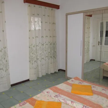 Apartment Anita Near Kantrida Beach Rijeka Room photo