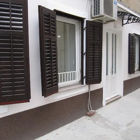Apartment Anita Near Kantrida Beach Rijeka Room photo